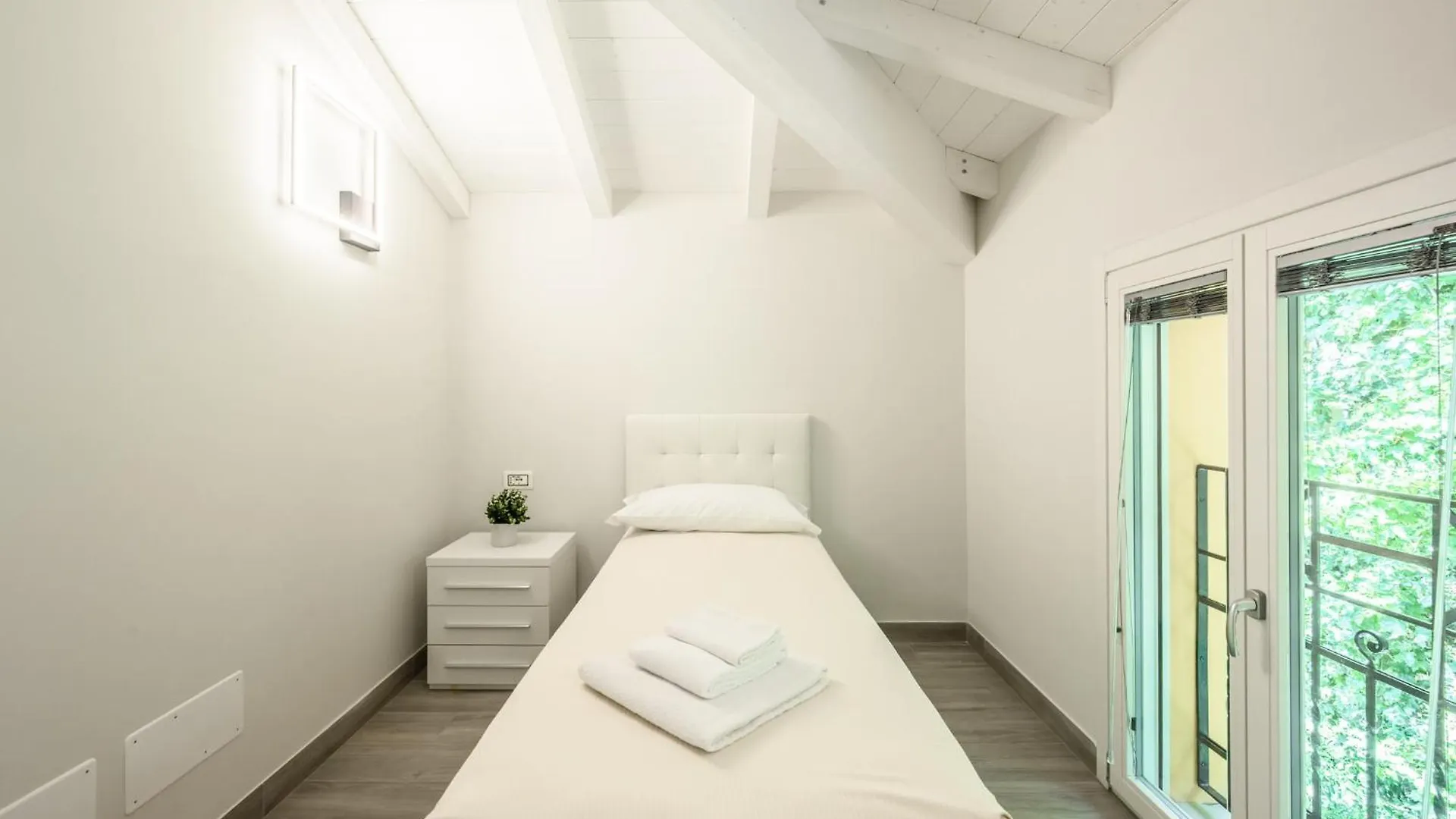 Villa Turrini Modena 0*,